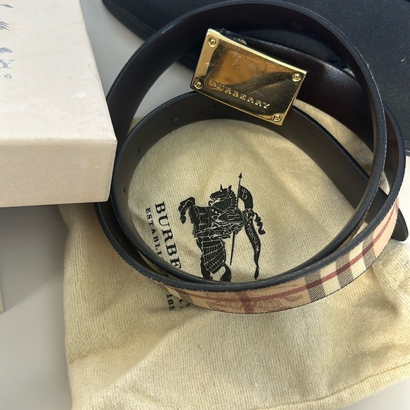 Authentic Burberry belt - Picture 1 of 3
